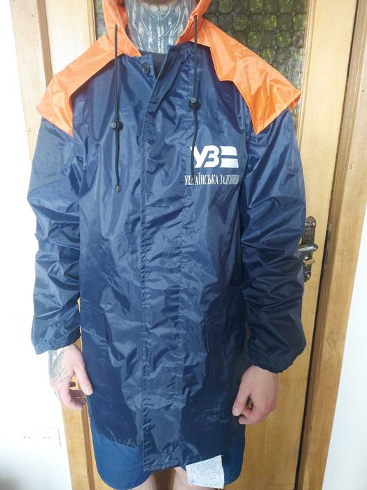 Плащ прогумований з сигнальними елементами