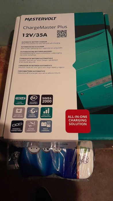 Ładowarka Mastervolt ChargeMaster Plus 12V/35A