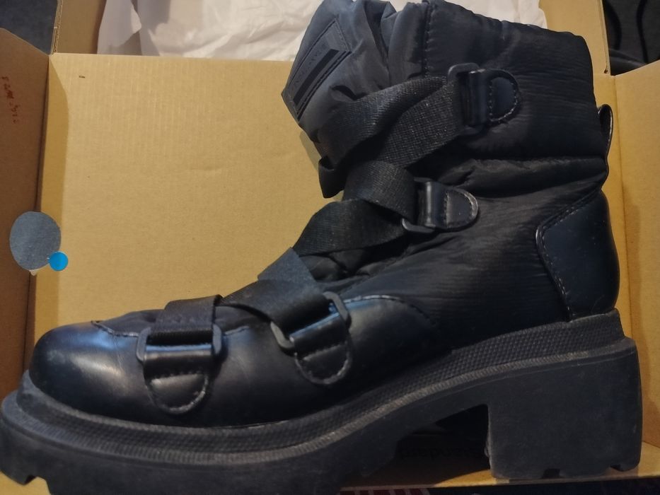 Демісезонні жіночі напівчоботи