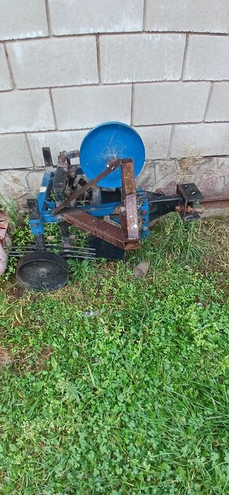 Продам практично новий мото трактор