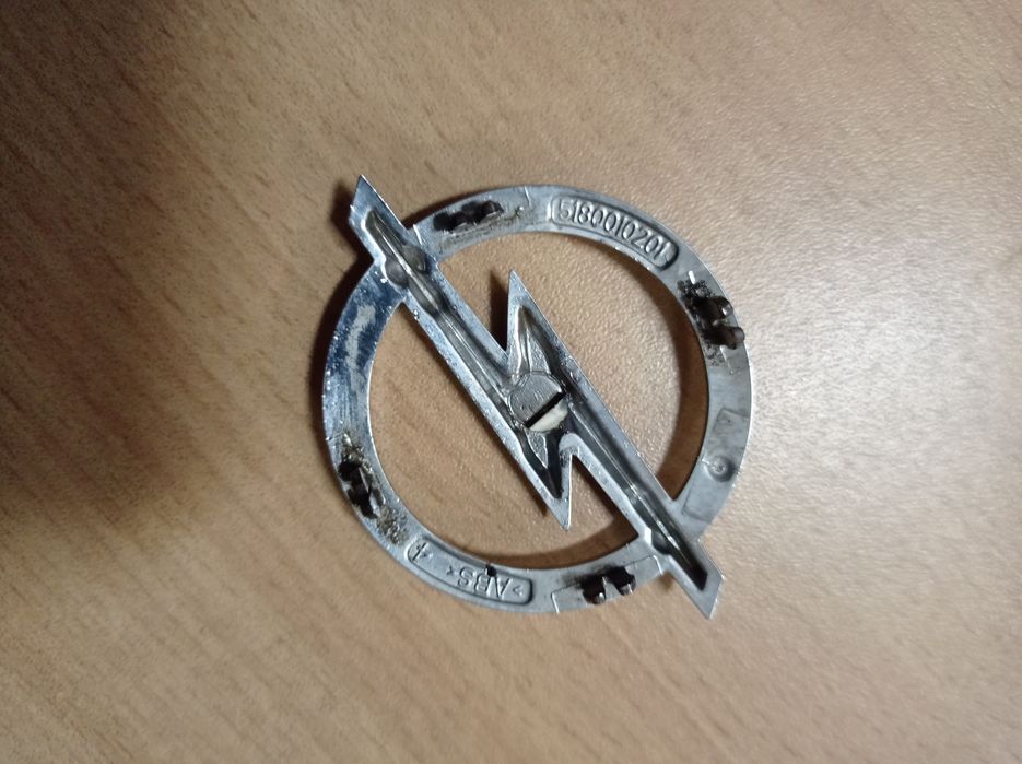 Емблема значок  Opel