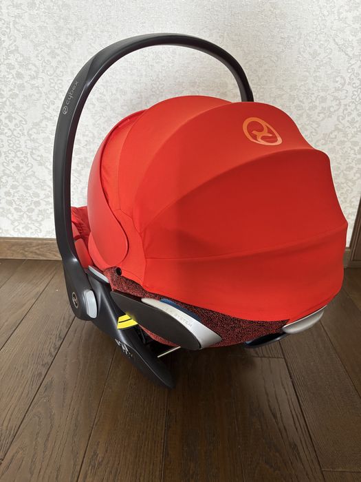 Автокрісло Cybex Cloud Z i-Size Autumn Gold burnt Red червоний колір