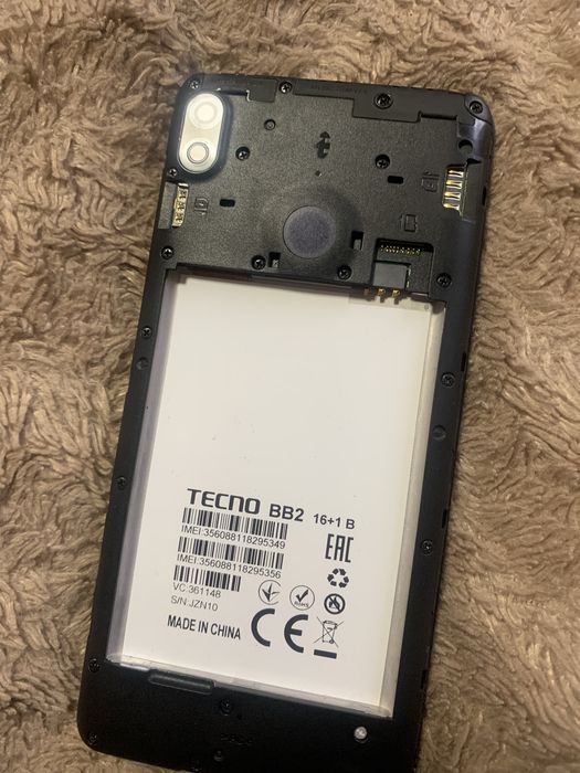 Мобільний телефон Tecno3