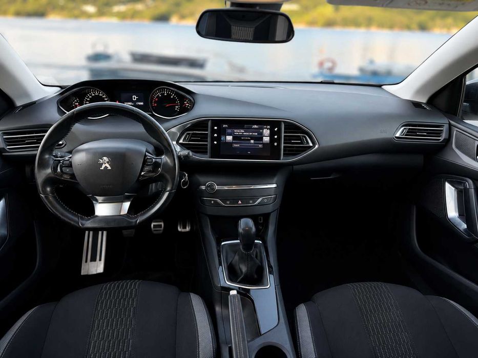 PEUGEOT 308 SW 1.6 HDi -Desde 132€ por mês