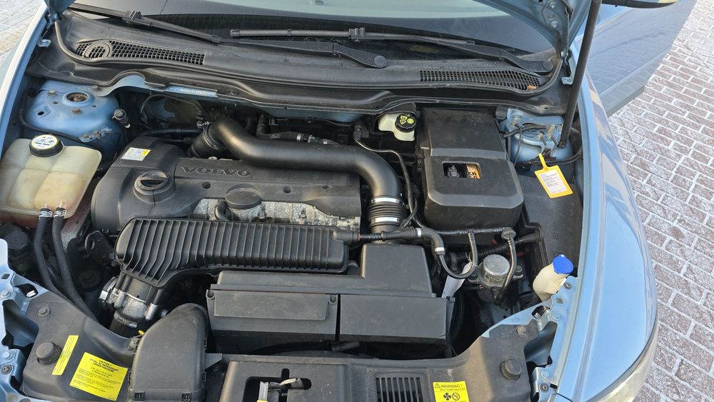 Volvo V50 2.5 T5  220km manual z Niemiec