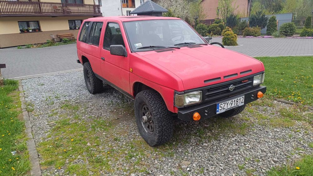 Nissan Terrano 1