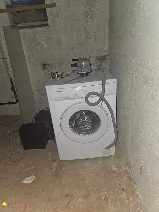 Пральна машинка из Германии