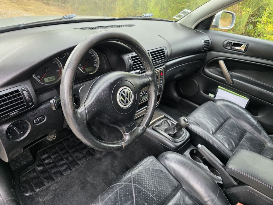 Volkswagen Passat 130 CV – 6 Velocidades – 2002