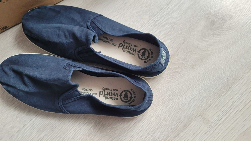Buty tenisówki Natural World rozmiar 40