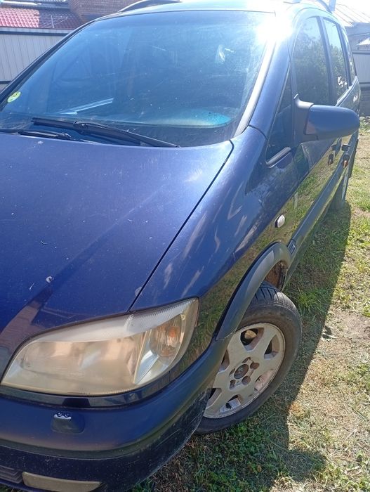 Авто Опель зафіра