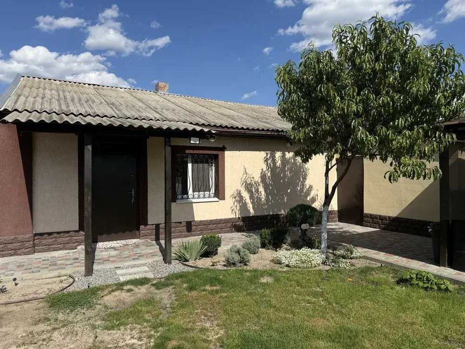 Продам будинок з якісним ремонтом у Полтаві, район Лісок