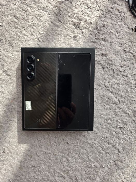 Samsung Fold6 12 GB RAM / 512 GB