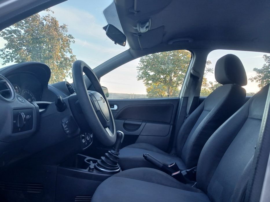 Ford fiesta ano 2008 impecável super económico