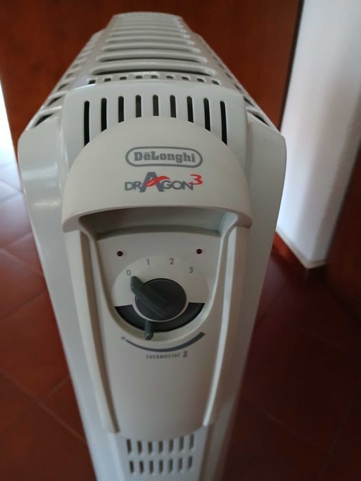 Aquecedor a Óleo DELONGHI 2500 W