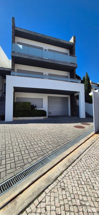 Moradia T3+1 vista mar piscina PAREDE CASCAIS