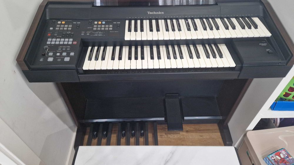 órgão elétrico - Technics
