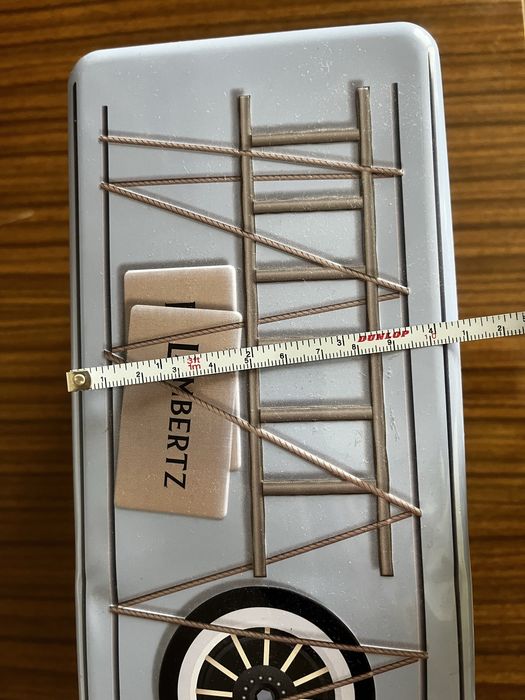 Puszka metalowa na słodycze/drobiazgi auto
