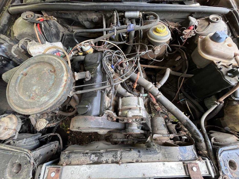 Машина Audi 80 B3