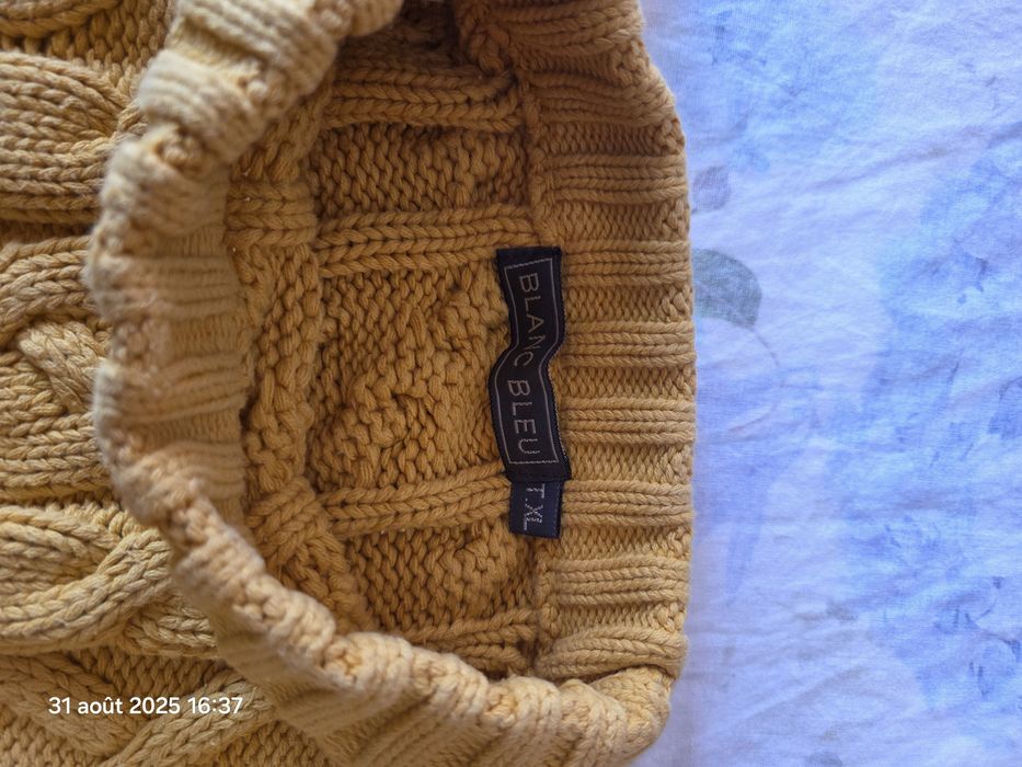 Pull-over da marca BLANC BLEU tamanho XL