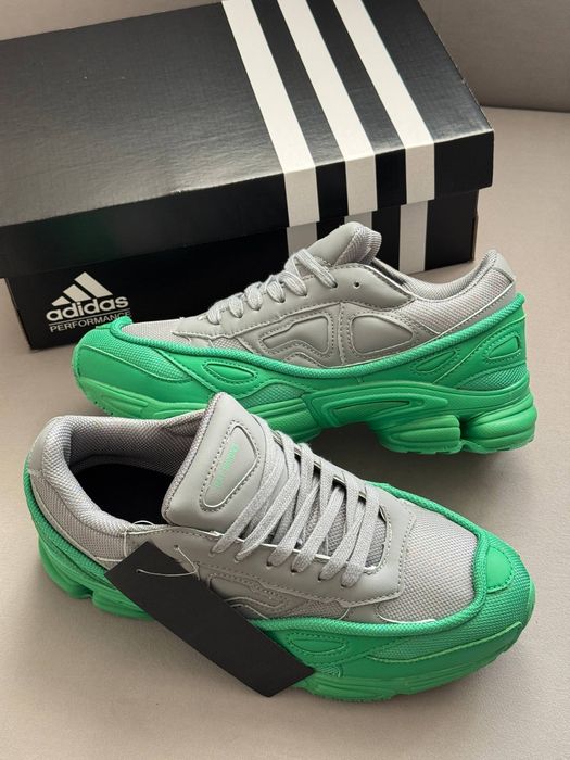 Adidas Raf Simons OZWEEGO II Alate Grey