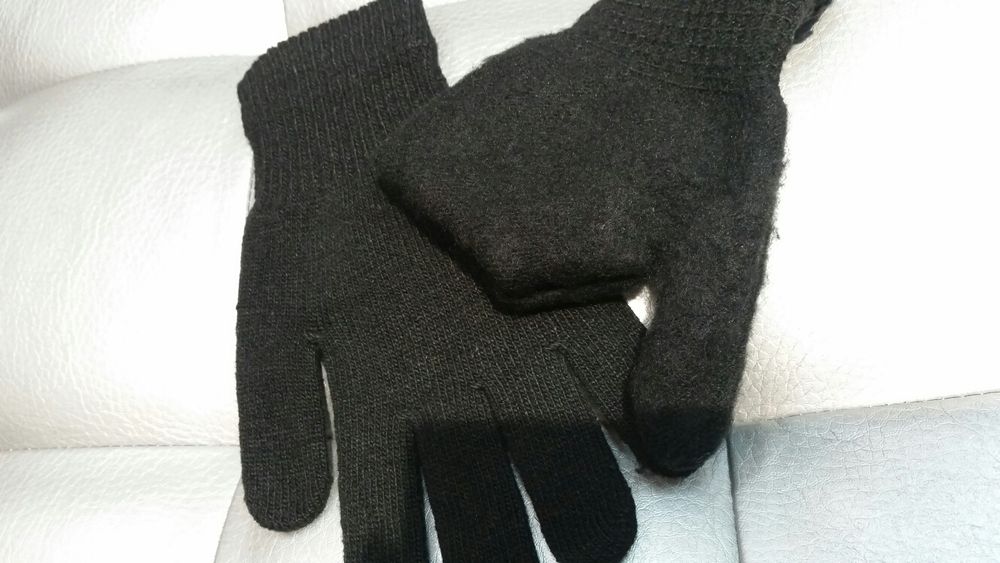 Перчатки черные реагируют на сенсорный экран телефона начес теплые