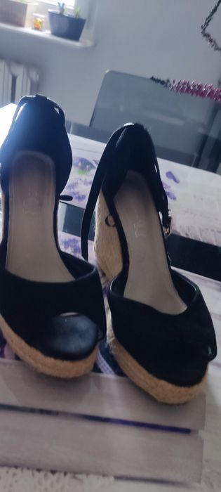 Espadryle czarne na koturnie