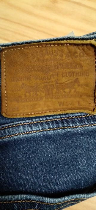 Класичні, прямі джинси Levi's. Оригінал