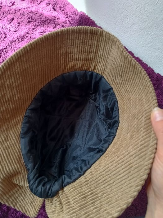 Kapelusz bucket hat sztruksowy