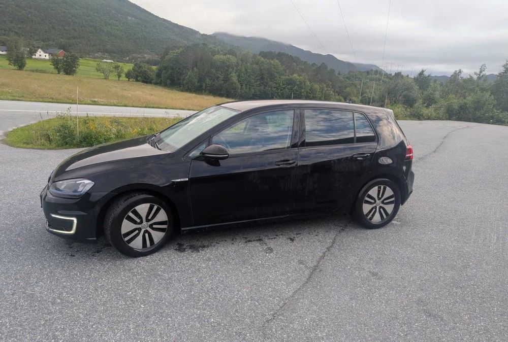Volkswagen E-golf 2015 24квт з Норвегії під ключ/малий пробіг/без ДТП