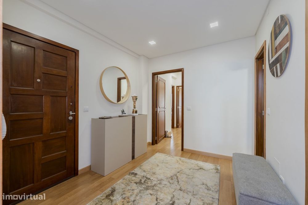 Apartamento T3 com terraços únicos no centro de Braga – Maximinos