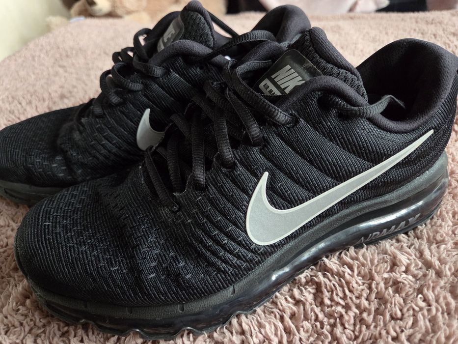 Czarne sneakersy Nike Air Max 2017