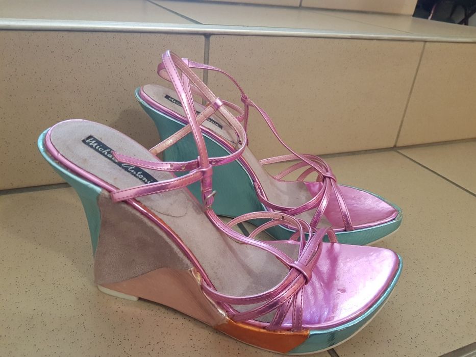Buty unikalne nowe