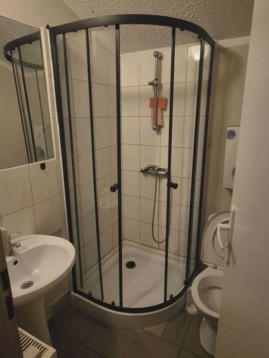 noclegi, pokoje do wynajęcia