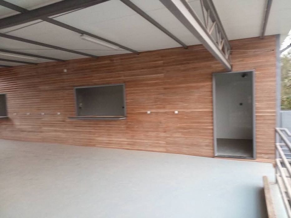 Estaleiro com apartamento ( Luanda -AO)