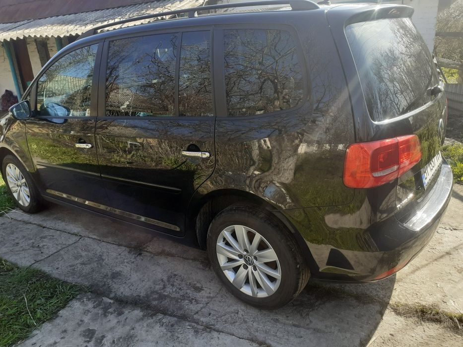 Volkswagen.ТОУРАН 2010г.1.6диз.