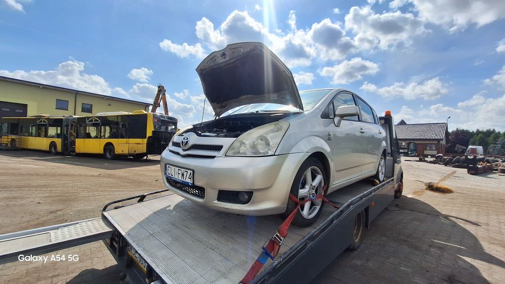 Toyota Corolla Verso 2.2 dcat części przód kompletny drzwi silnik wtryski