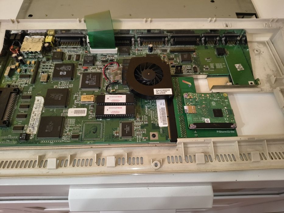 Commodore Amiga 1200 Pistorm 68040 FPU MMU 384MB Fast