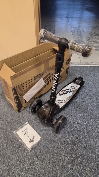 Hulajnoga świecące kółka Yoleo NOWA