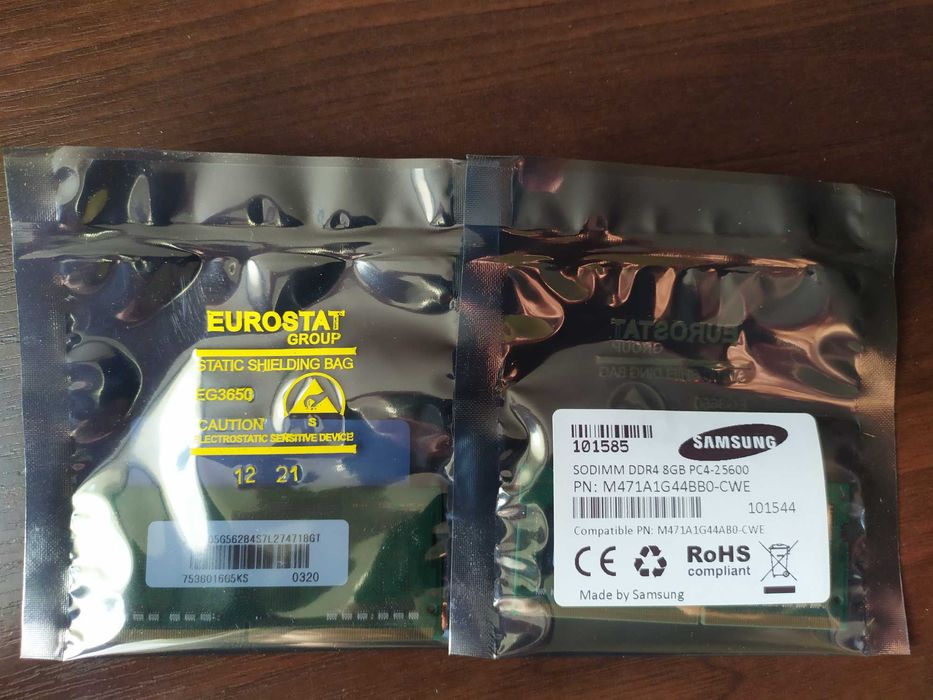 Оперативна пам'ять Samsung DDR4 8Gb PC4-25600