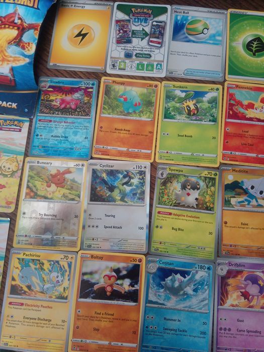 Karty Pokemon 23 szt.  + karty Skylanders Battlegast 8 szt.