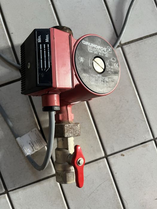 Pompka Grundfos PS 25-40