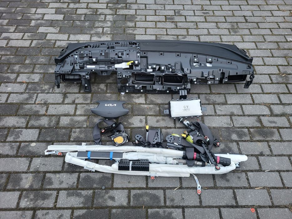 KIA EV6 AIRBAG подушка руля колін сидіння торпеда шторка ремінь ремні