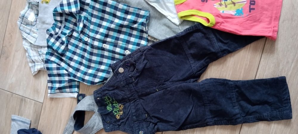 Ubranka paka rozmiar 86 spodnie koszula bluzka