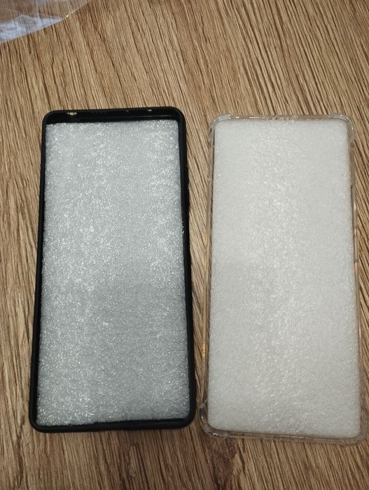 Чохол на телефон Редмі.