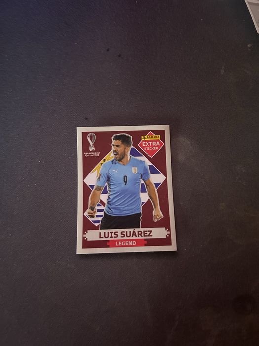 Luis Suarez Legend Extra Sticker Qatar 2022