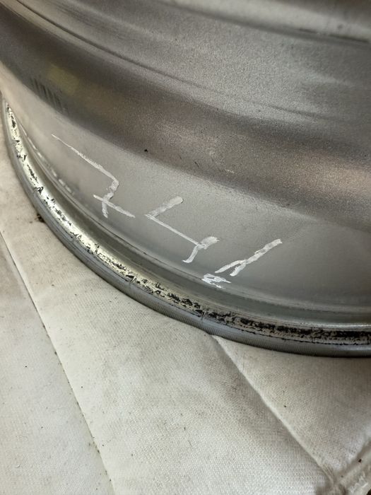 Felgi aluminiowe Uniwheels ET 27 7,5jx17” 5x112 Audi BMW