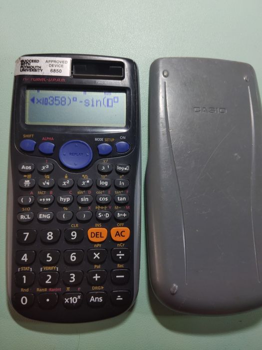 Kalkulator naukowy Casio