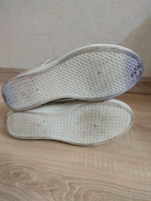 38 Lion Sneakersy na koturnie