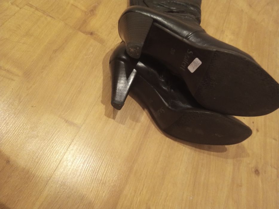 Buty damskie na obcasie Szafert r.39
