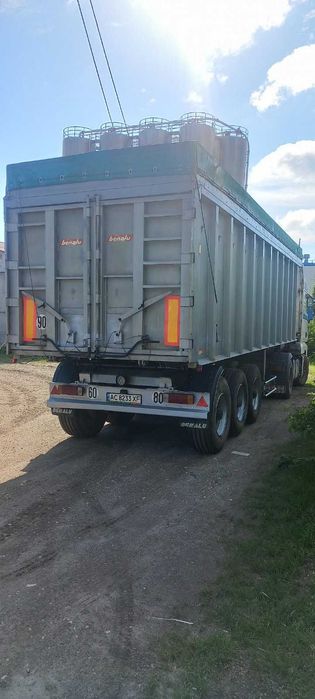 Продам напівпричіп самоскид Benalu